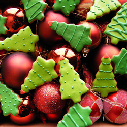 Jigsaw puzzle: Christmas trees and balls