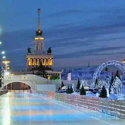 Jigsaw puzzle: Skating rink in Moscow at VDNKh