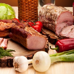 Jigsaw puzzle: Meat products and vegetables