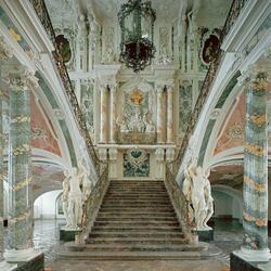 Jigsaw puzzle: Staircase in the interior