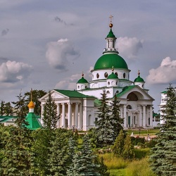 Jigsaw puzzle: Cathedral in Rostov the Great
