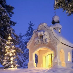 Jigsaw puzzle: Church in the snow