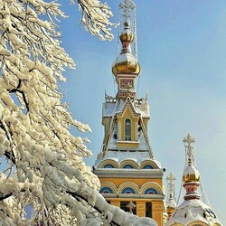 Jigsaw puzzle: Golden domes