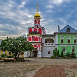 Jigsaw puzzle: In the Savvino-Storozhevsky monastery