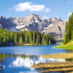 Jigsaw puzzle: Lake in Italy