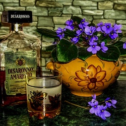 Jigsaw puzzle: Still life with violets