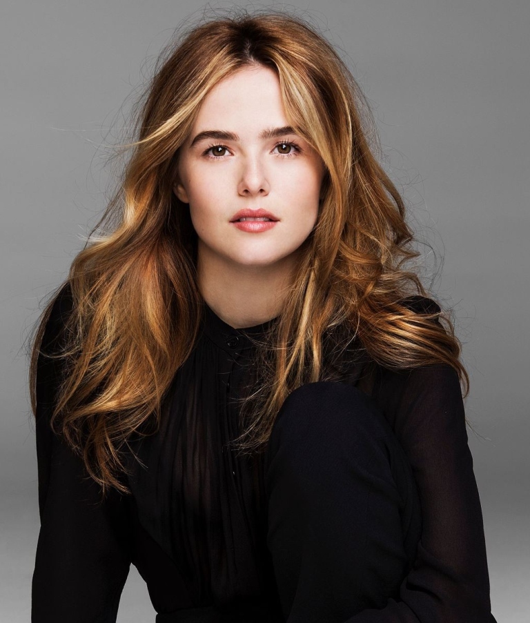 Jigsaw puzzle «Zoey Deutsch» solve jigsaw puzzles online PuzzleIt
