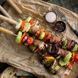 Jigsaw puzzle: Shish kebab from meat and vegetables
