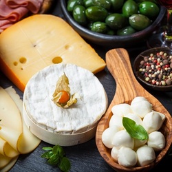 Jigsaw puzzle: Cheese company