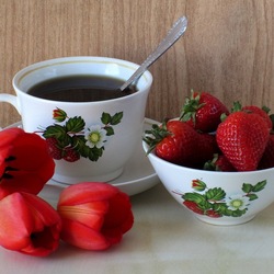 Jigsaw puzzle: Tea with strawberries and tulips