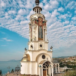 Jigsaw puzzle: Temple-lighthouse in Crimea