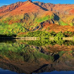 Jigsaw puzzle: Mountains in reflection