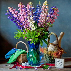 Jigsaw puzzle: Still life with lupines