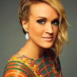 Jigsaw puzzle: Carrie Underwood