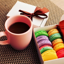 Jigsaw puzzle: Coffee with macaroons