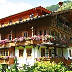 Jigsaw puzzle: House in Tyrol
