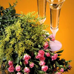 Jigsaw puzzle: Roses and champagne