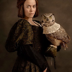 Jigsaw puzzle: Lady with an owl