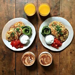 Jigsaw puzzle: Breakfast for two