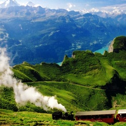 Jigsaw puzzle: Locomotive in the mountains