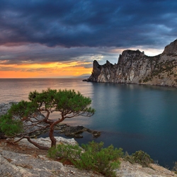 Jigsaw puzzle: Sunset in Crimea