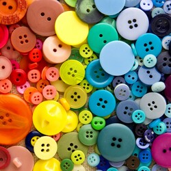 Jigsaw puzzle: Buttons