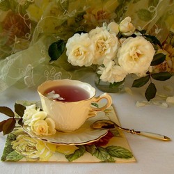 Jigsaw puzzle: Tea party with white roses