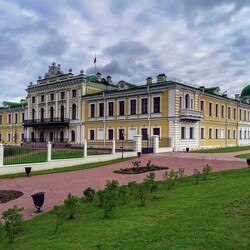 Jigsaw puzzle: Imperial Travel Palace in Tver