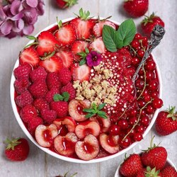 Jigsaw puzzle: Fruit and berry delicacy
