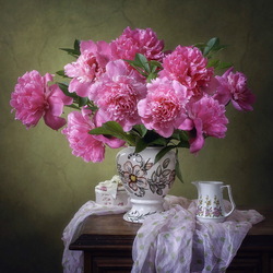 Jigsaw puzzle: Fragrant peonies