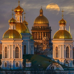 Jigsaw puzzle: Golden domes of St. Petersburg