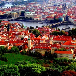 Jigsaw puzzle: Red roofs of Prague