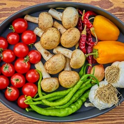Jigsaw puzzle: Vegetables and mushrooms