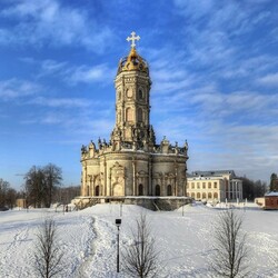 Jigsaw puzzle: Dubrovitsy in winter
