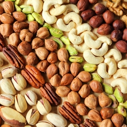 Jigsaw puzzle: Delicious nuts