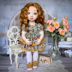 Jigsaw puzzle: Textile doll
