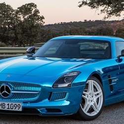 Jigsaw puzzle: Mecedes SLS AMG Electric Drive