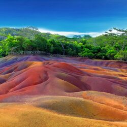 Jigsaw puzzle: Chamarel colored sands