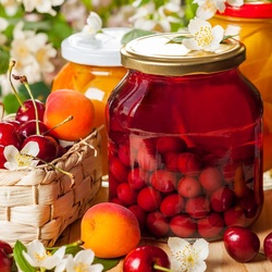 Jigsaw puzzle: Cherry compote