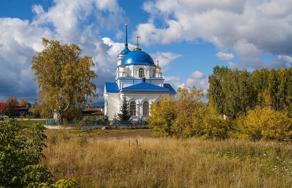 Верхний тагил. Храм верхний Тагил. Храм в Верхнем Тагиле Свердловской области. Верхний Тагил природа. Верхний Тагил фото города.