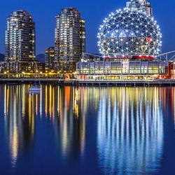 Jigsaw puzzle: Wonders of Vancouver Architecture