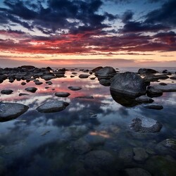 Jigsaw puzzle: Sky and stones