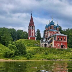 Jigsaw puzzle: On the banks of the Volga