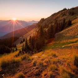 Jigsaw puzzle: Sun on the mountains