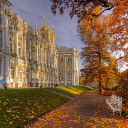 Jigsaw puzzle: Tsarskoe Selo in autumn