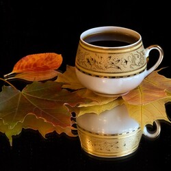 Jigsaw puzzle: Cup of coffee and autumn leaves