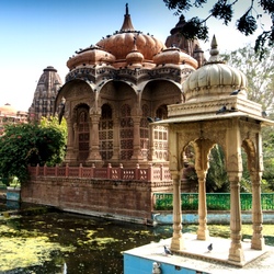 Jigsaw puzzle: Ancient temple of india