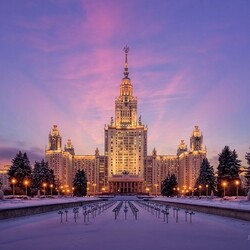 Jigsaw puzzle: Sunset over Moscow State University