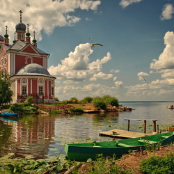 Jigsaw puzzle: Church at the mouth of the Trubezh River