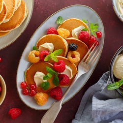 Jigsaw puzzle: Pancakes and berries